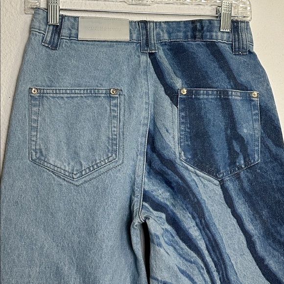 Maniere De Voir Marble Print Mom Jeans Size 8 High Waisted Distressed Denim Jean - Picture 5 of 14